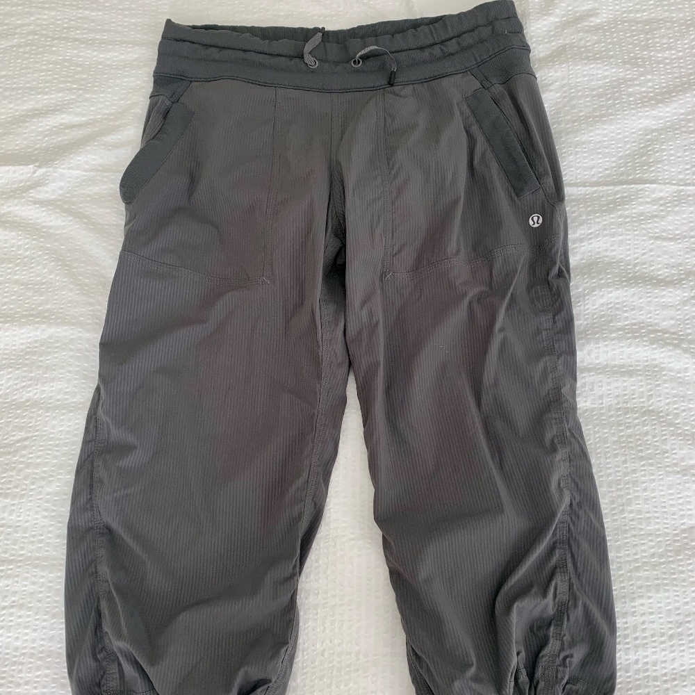 Lululemon Dance Studio Pants Crop Capri Unlined Activewear Dr Gray Size 8